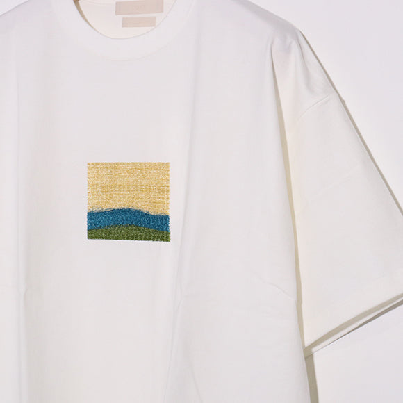 EMBROIDERED T-SHIRT