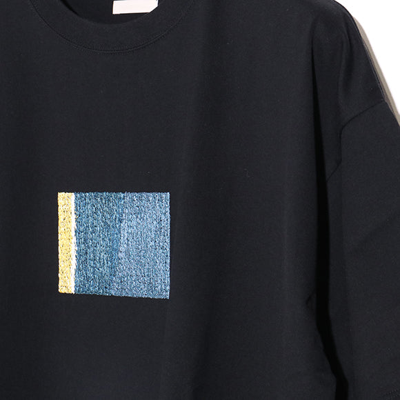 EMBROIDERED T-SHIRT