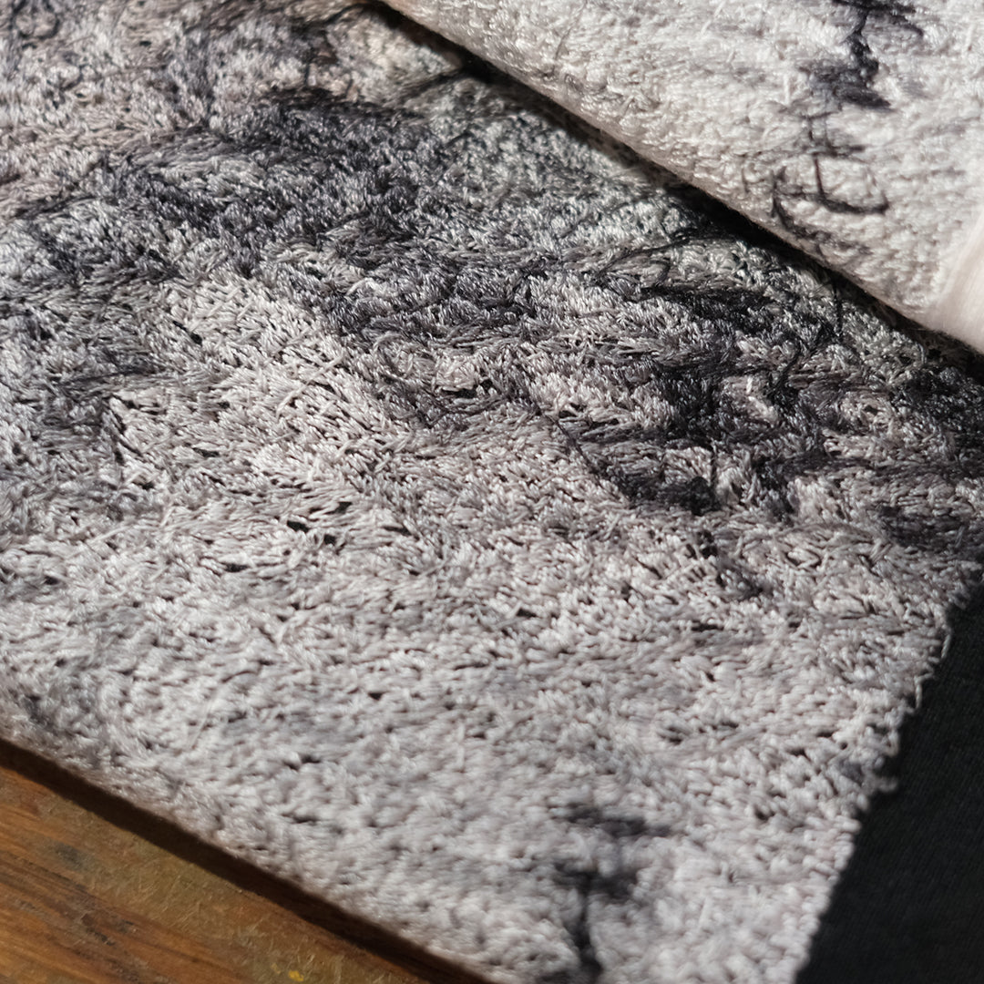 EMBROIDERY T-SHIRT by TARO MIZUTANI