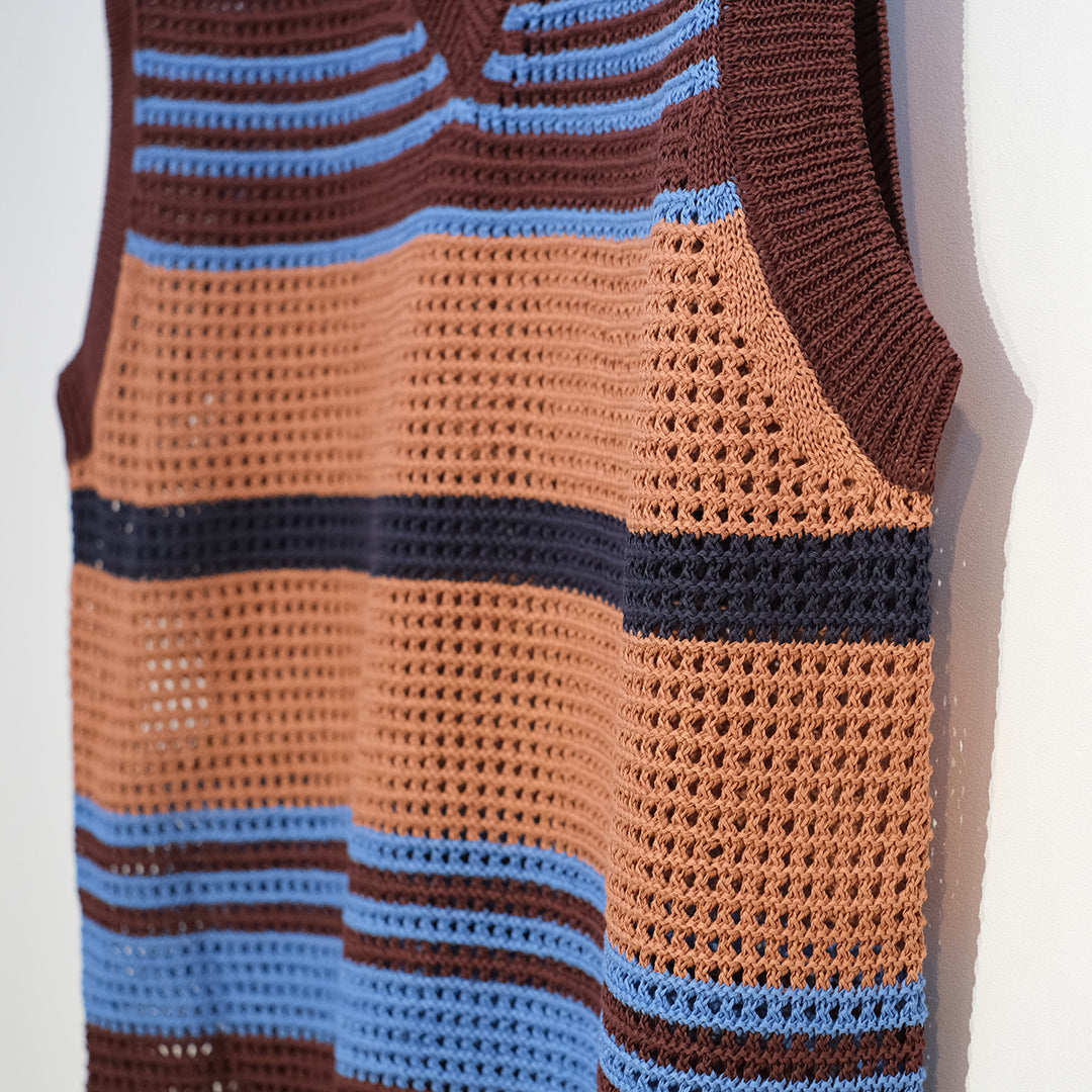 BORDER MESH KNIT VEST