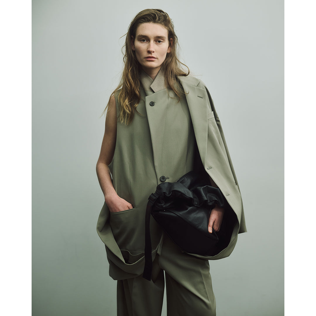 SHIRRING HANDLE LEATHER SHOULDER BAG