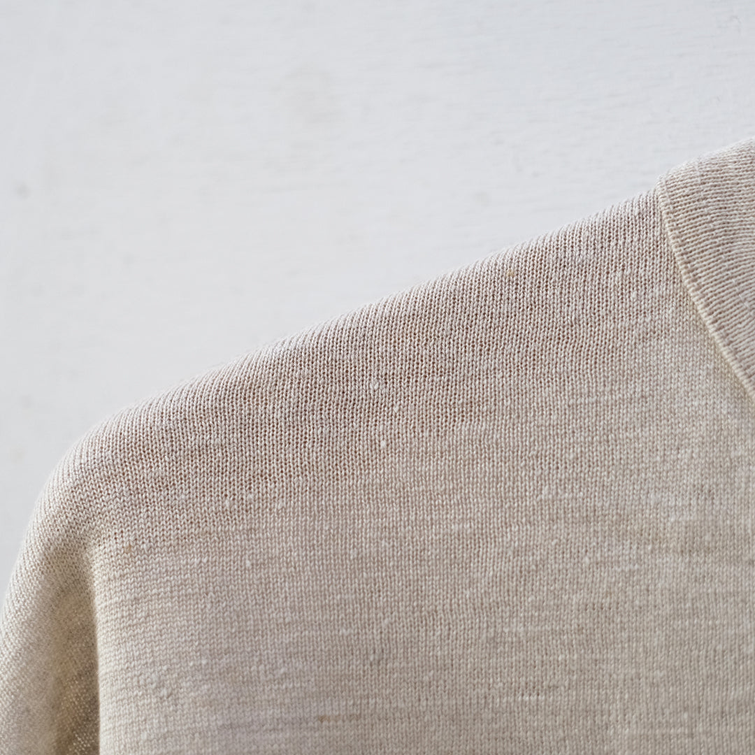 D-shaped Long Sleeve Tee