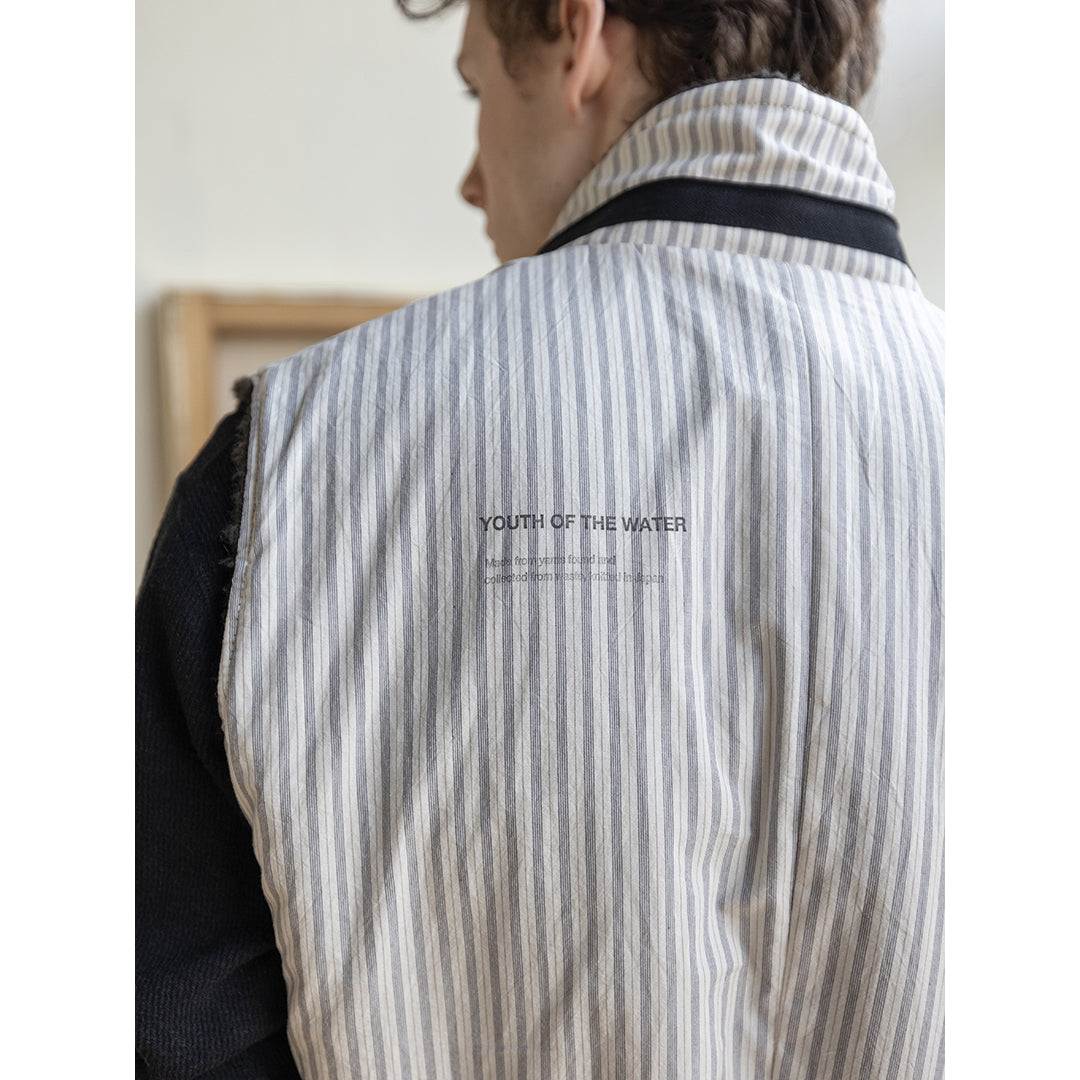REVERSIBLE VEST