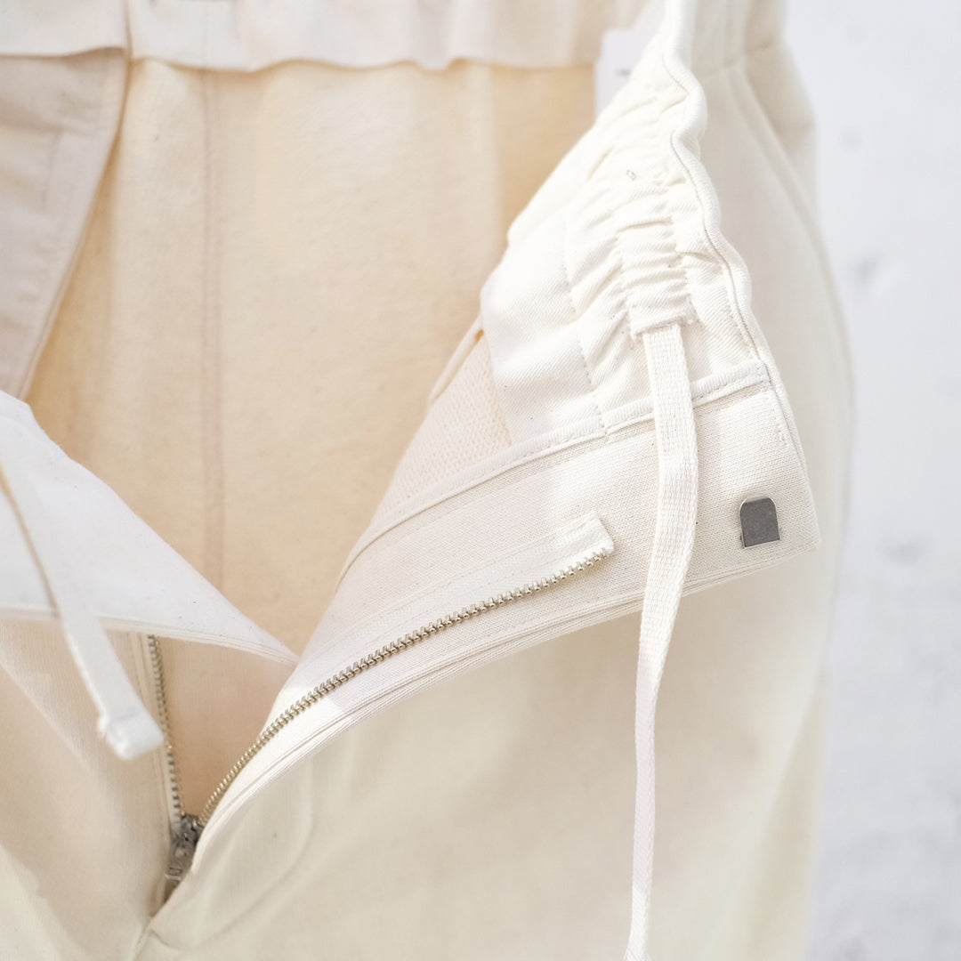 SWEAT PANTS
