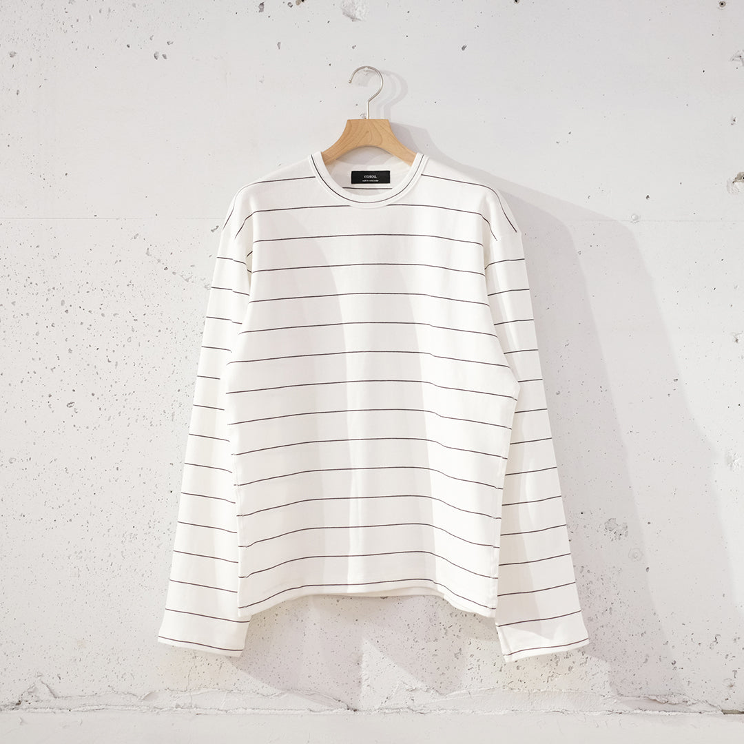 D-shaped Long Sleeve Tee