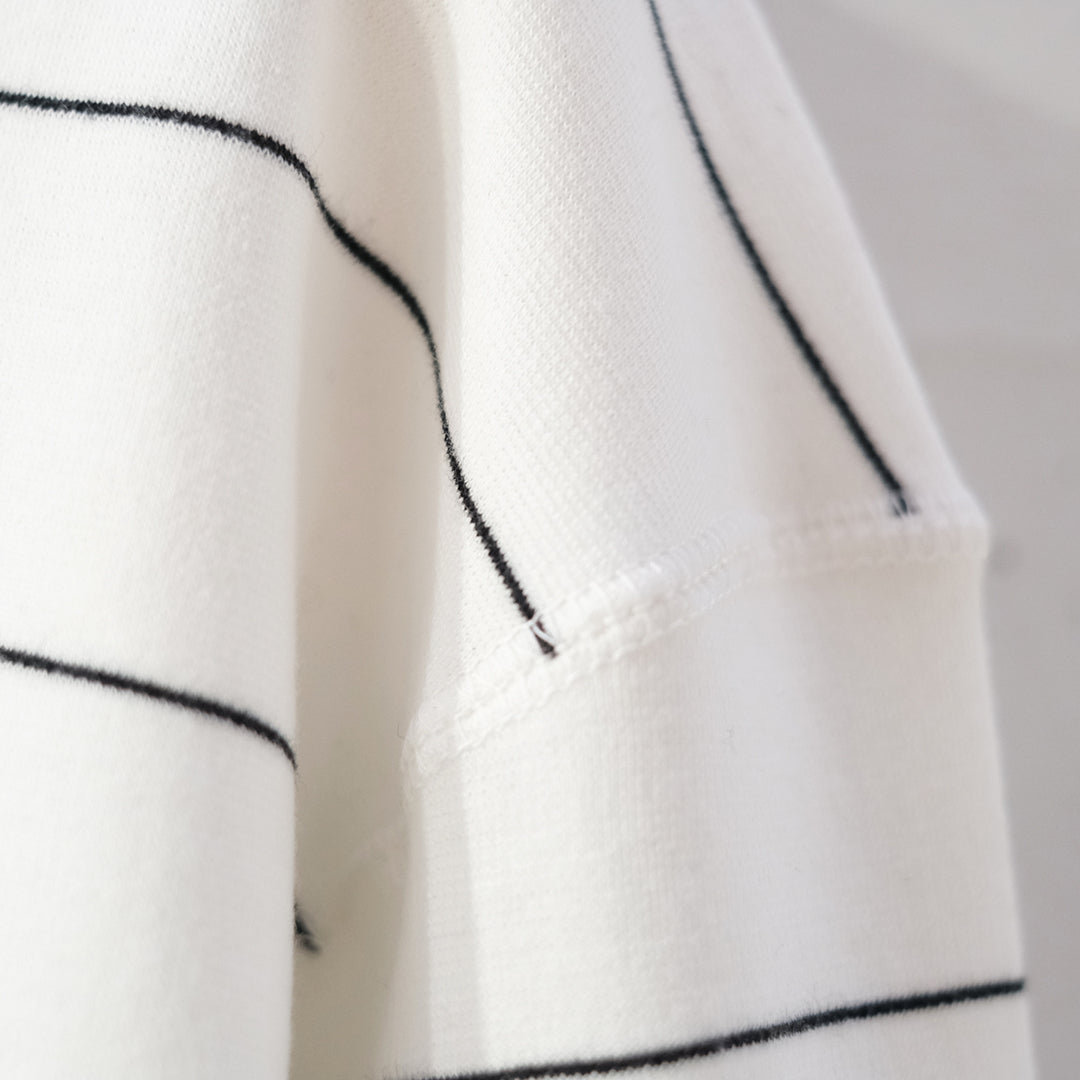 D-shaped Long Sleeve Tee