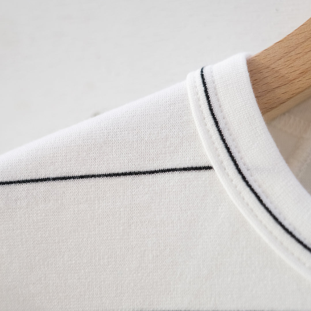 D-shaped Long Sleeve Tee