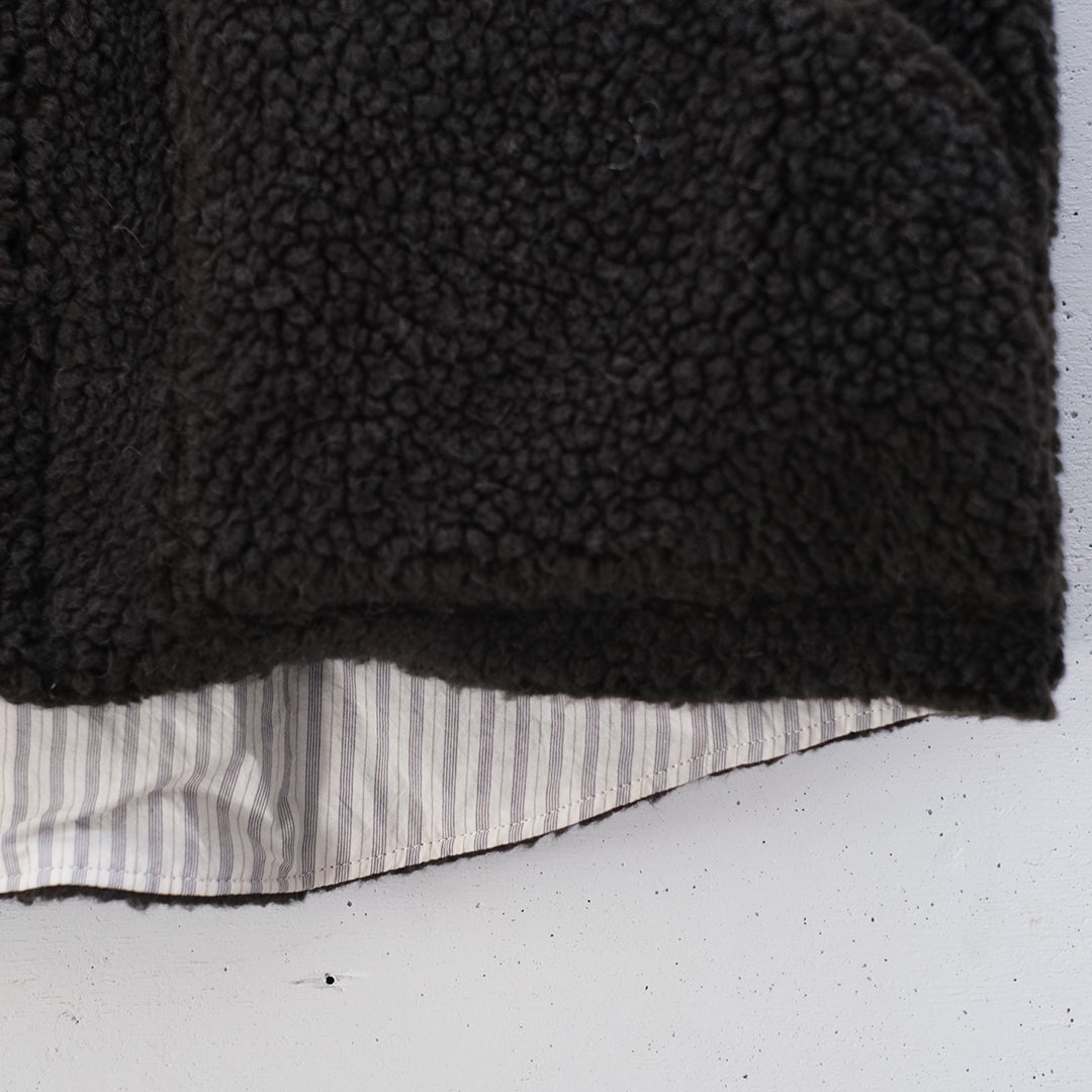 REVERSIBLE VEST