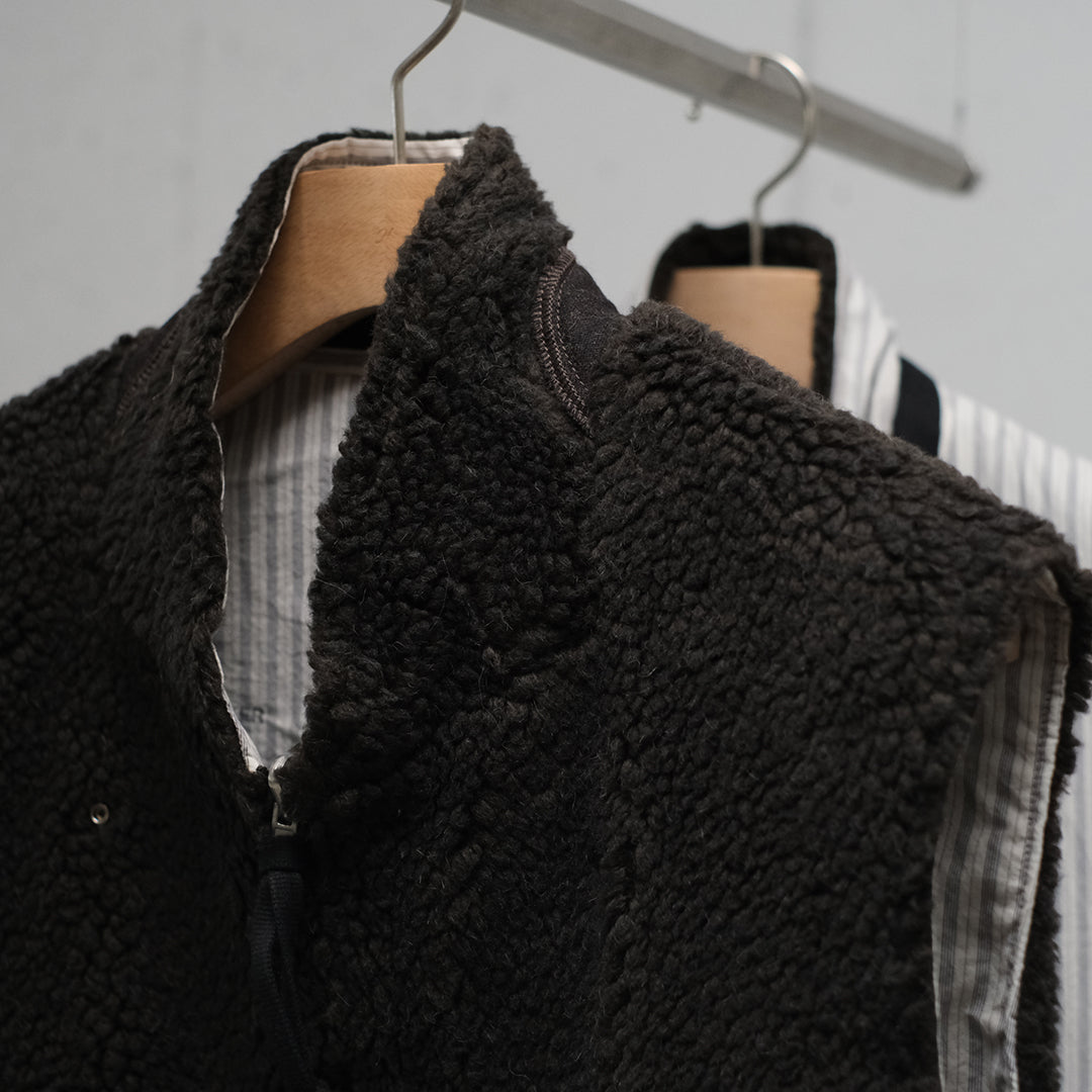 REVERSIBLE VEST