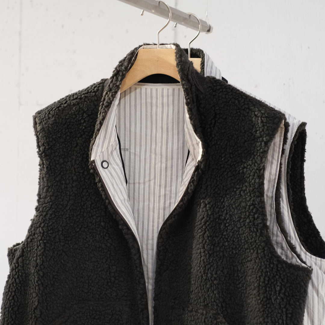REVERSIBLE VEST